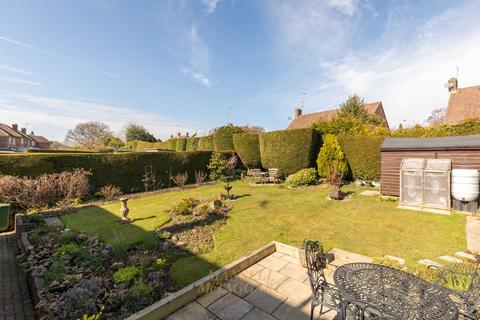 4 bedroom detached house for sale, Blount Avenue, East Grinstead RH19