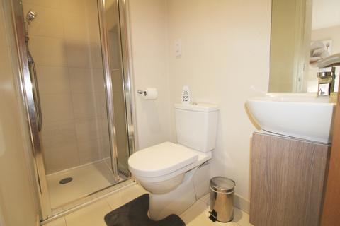 2 bedroom apartment to rent, Finchampstead Road, Wokingham RG40