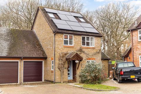 5 bedroom link detached house for sale, Field Walk, Horley RH6