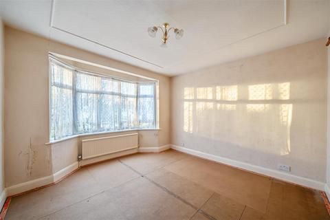 3 bedroom detached house for sale, Grand Avenue, Surbiton