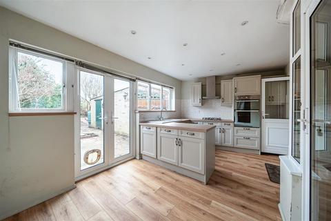 3 bedroom detached house for sale, Grand Avenue, Surbiton