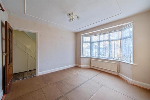 3 bedroom detached house for sale, Grand Avenue, Surbiton