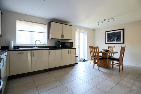 4 bedroom detached house for sale, Aintree Avenue, Barleythorpe LE15
