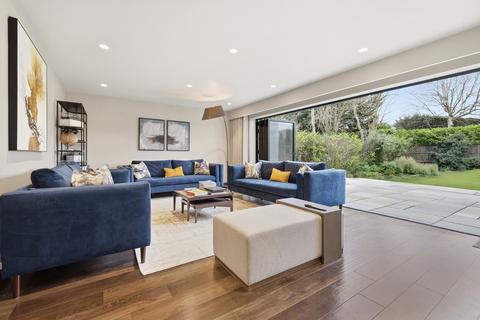 5 bedroom detached house for sale, Heronway, Brentwood, CM13