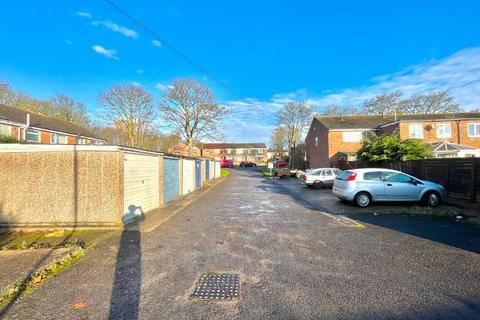 2 bedroom end of terrace house to rent, 2 Bed End-Terraced House, Bretel Walk, Bridlington, YO16 4YN
