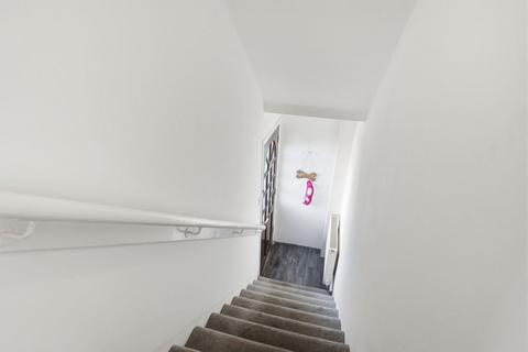2 bedroom apartment for sale, Hawthorn Street, Grangemouth, FK3