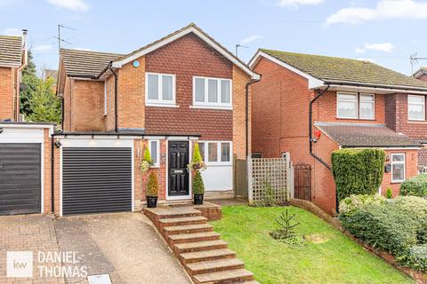 3 bedroom detached house for sale, John Eliot Close, Waltham Abbey, EN9