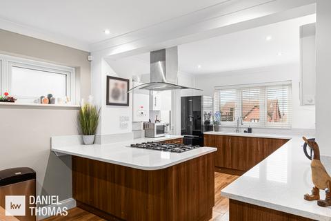 3 bedroom detached house for sale, John Eliot Close, Waltham Abbey, EN9