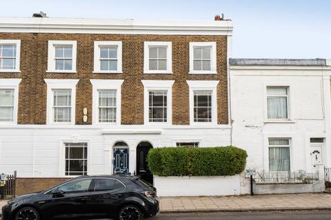3 bedroom terraced house for sale, Elm Park, London, SW2