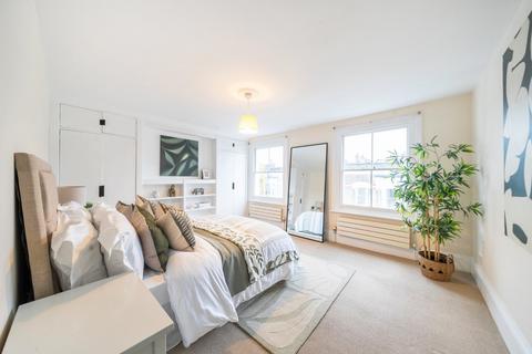 3 bedroom terraced house for sale, Elm Park, London, SW2