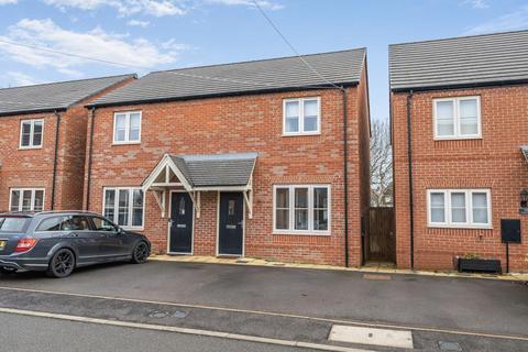 2 bedroom semi-detached house for sale, Banbury,  Oxfordshire,  OX16