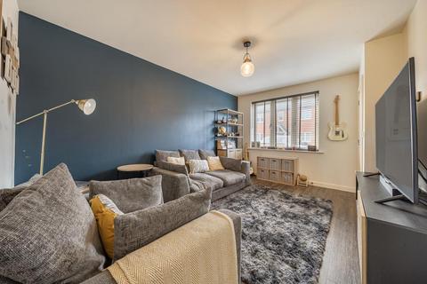 2 bedroom semi-detached house for sale, Banbury,  Oxfordshire,  OX16
