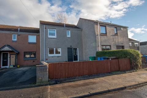 3 bedroom flat to rent, Hudson Road, Rosyth, KY11