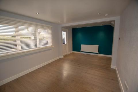 3 bedroom flat to rent, Hudson Road, Rosyth, KY11