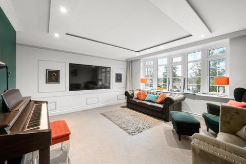 undefined, Jason Close, Weybridge, KT13