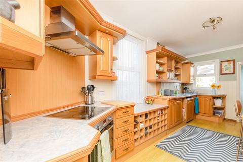 3 bedroom terraced house for sale, Marlborough Road, Gillingham, Kent