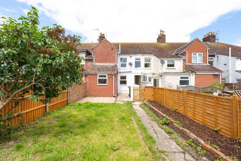 3 bedroom terraced house to rent, Jubilee Terrace, Caister-On-Sea, NR30