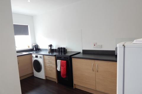 2 bedroom terraced house for sale, ATHERTON ROAD, WIGAN, WN2 3RN - NO CHAIN