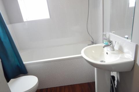 2 bedroom terraced house for sale, ATHERTON ROAD, WIGAN, WN2 3RN - NO CHAIN