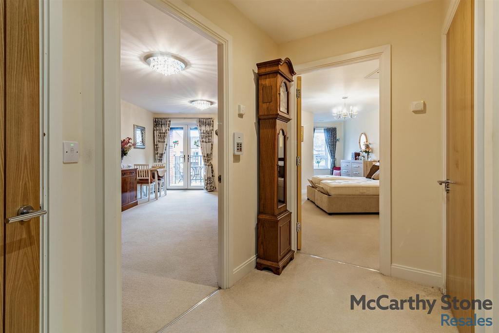 8674839-interior11-800.jpg