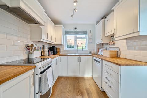 3 bedroom semi-detached house for sale, Chelmsford Drive, Grantham, Lincolnshire, NG31