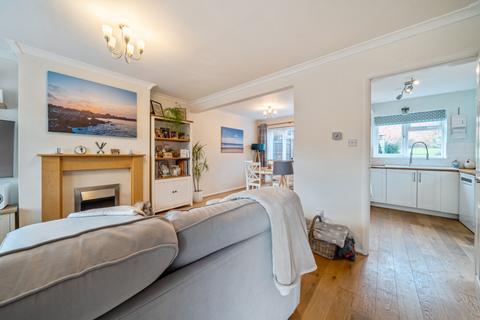 3 bedroom semi-detached house for sale, Chelmsford Drive, Grantham, Lincolnshire, NG31