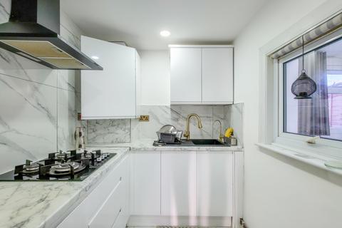 2 bedroom terraced house for sale, Marmadon Road, Plumstead, London, SE18