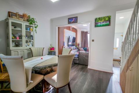 2 bedroom terraced house for sale, Marmadon Road, Plumstead, London, SE18