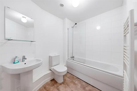 2 bedroom apartment for sale, Chapel Drive, Dartford