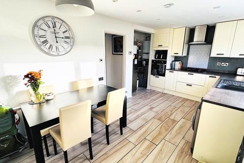 2 bedroom end of terrace house for sale, Shortlands, Portland, Dorset