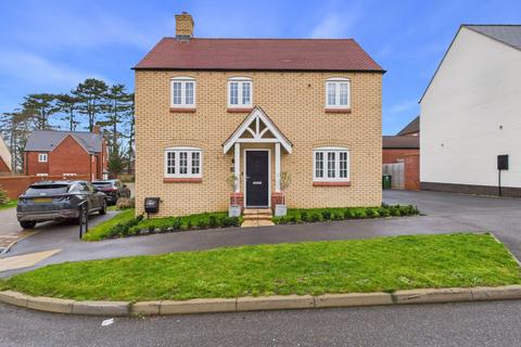 3 bedroom detached house for sale, Hexham Street, Towcester, NN12