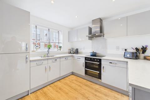 3 bedroom detached house for sale, Hexham Street, Towcester, NN12