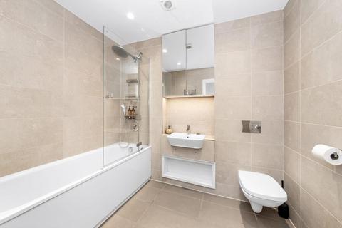 3 bedroom apartment for sale, Sydenham Road, Sydenham, London, SE26