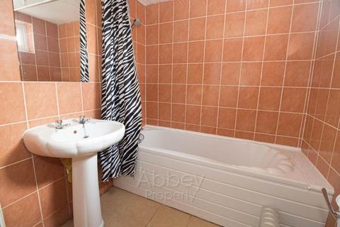 1 bedroom flat to rent, Stratford Road, Luton, LU4