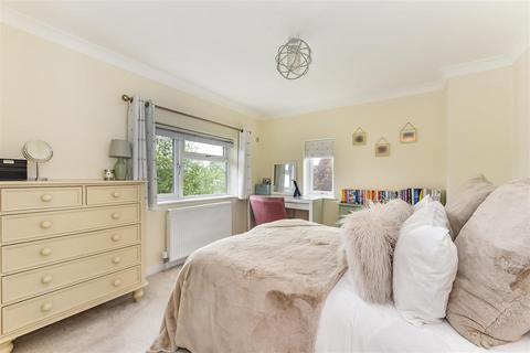 2 bedroom end of terrace house for sale, St. Nicholas Road, Lavant, Chichester