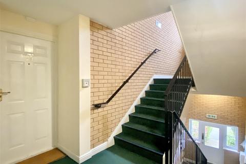 2 bedroom apartment for sale, Farfield Rise, Brighouse