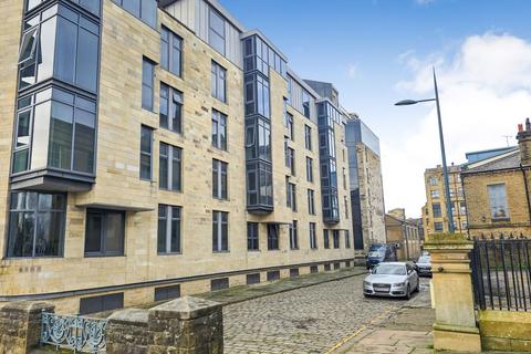 1 bedroom flat for sale, 107 The Gatehaus, Leeds Road, Bradford, West Yorkshire, BD1 5BQ