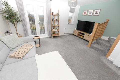 4 bedroom semi-detached house for sale, Cote Road, Cote Farm, Thackley, Bradford