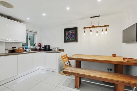 4 bedroom terraced house for sale, Applecross Close, Rochester ME1