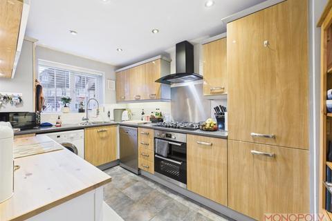 4 bedroom semi-detached house for sale, Hardwick Drive, Gwersyllt, Wrexham