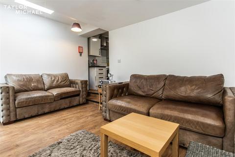 6 bedroom terraced house to rent, Stanley Road, Brighton