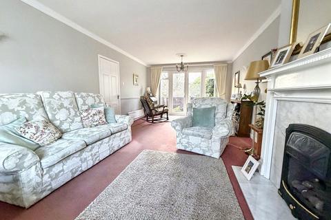 4 bedroom semi-detached house for sale, Killingworth Drive, High Barnes, Sunderland, Tyne and Wear, SR4 8QX