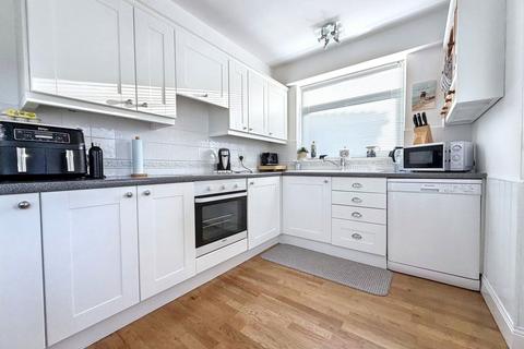 4 bedroom semi-detached house for sale, Killingworth Drive, High Barnes, Sunderland, Tyne and Wear, SR4 8QX