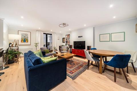 2 bedroom flat for sale, Kensington Gardens Square, London W2