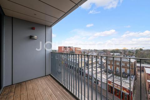 1 bedroom apartment to rent, London Square, Staines, Surrey, TW18