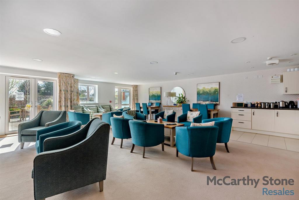 Homeowners Lounge