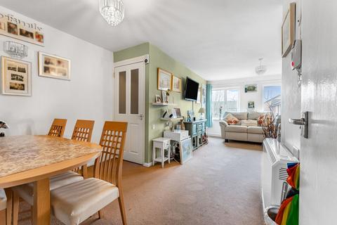 1 bedroom retirement property for sale, Berryscroft Road, Staines-upon-Thames, TW18
