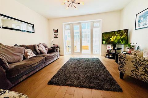 2 bedroom semi-detached house for sale, Belmont Road, Ipswich IP8
