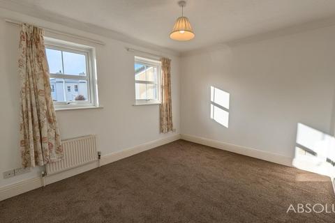 2 bedroom terraced house to rent, Babbacombe Road, Torquay, TQ1