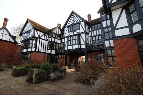2 bedroom house to rent, The Courtyard, Rothschild Place, Tring, HP23